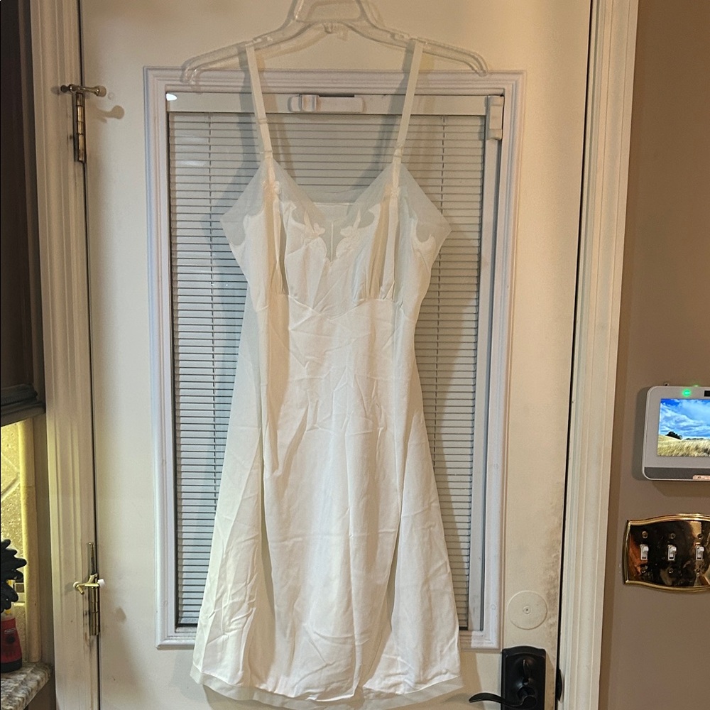 Elegant Vintage White Slip